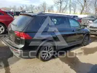 2021 Volkswagen Tiguan фото