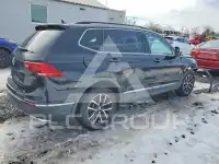 2021 Volkswagen Tiguan photo