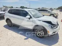 2021 Volkswagen Tiguan фото
