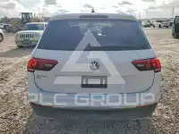 2021 Volkswagen Tiguan photo