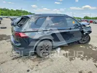 2021 Volkswagen Tiguan фото