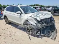 2021 Volkswagen Tiguan фото