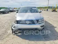 2021 Volkswagen Tiguan photo