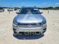 2021 Volkswagen Tiguan фото