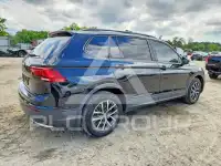 2021 Volkswagen Tiguan фото