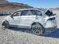 2021 Volkswagen Tiguan фото