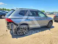 2021 Volkswagen Tiguan фото