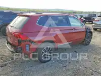 2021 Volkswagen Tiguan photo