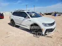 2021 Volkswagen Tiguan photo