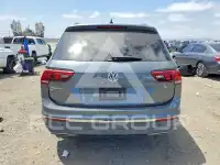 2021 Volkswagen Tiguan фото