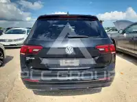 2021 Volkswagen Tiguan photo