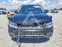 2021 Volkswagen Tiguan photo