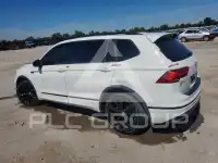 2021 Volkswagen Tiguan фото