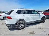 2021 Volkswagen Tiguan фото