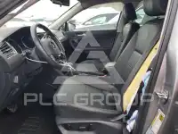 2021 Volkswagen Tiguan photo