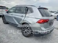 2021 Volkswagen Tiguan photo
