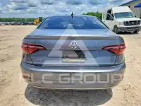 2021 Volkswagen Jetta фото