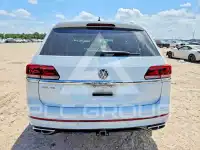 2021 Volkswagen Atlas photo