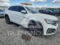 2021 Volkswagen Atlas photo