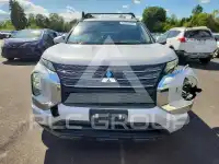 2022 Mitsubishi OUTLANDER photo