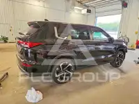 2022 Mitsubishi OUTLANDER фото