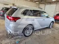 2022 Mitsubishi OUTLANDER photo