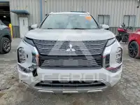 2022 Mitsubishi OUTLANDER photo