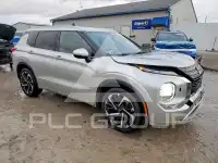 2022 Mitsubishi OUTLANDER photo