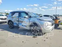 2022 Mitsubishi OUTLANDER фото