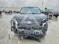 2022 Mitsubishi OUTLANDER photo