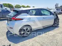 2022 Nissan LEAF photo