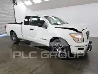 2022 Nissan TITAN фото