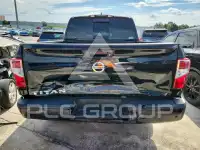 2022 Nissan TITAN фото