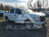 2022 Nissan TITAN фото