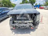 2022 Nissan TITAN фото