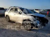 2022 Nissan PATHFINDER фото
