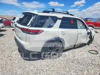 2022 Nissan PATHFINDER photo