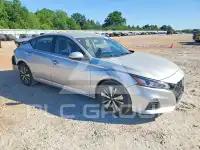 2022 Nissan ALTIMA photo
