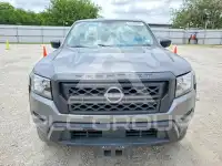 2022 Nissan FRONTIER photo