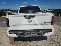 2022 Nissan FRONTIER фото