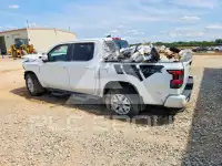 2022 Nissan FRONTIER фото
