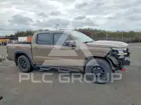 2022 Nissan FRONTIER фото