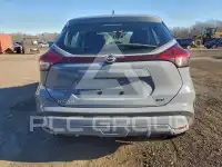 2022 Nissan KICKS фото