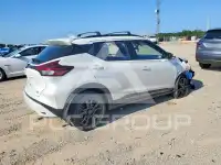 2022 Nissan KICKS фото