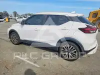 2022 Nissan KICKS фото