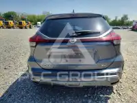 2022 Nissan KICKS фото