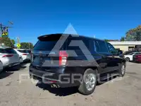 2022 Chevrolet Suburan photo