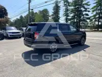 2022 Chevrolet Suburan фото
