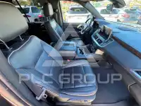 2022 Chevrolet Suburan photo