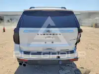 2022 Chevrolet Suburan фото
